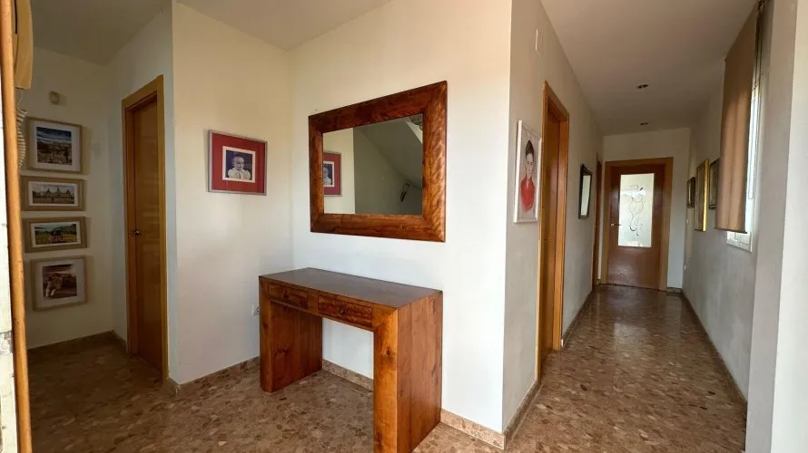 Apartamento de 4 dormitorios en L'Alfàs del Pi, España No. 1261 № 5