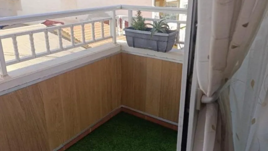 Apartamento de 110m² en Torrevieja, Spain No. 1210 № 2