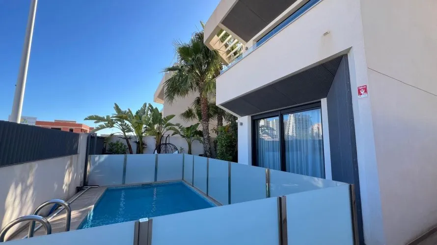 Villa de 3 dormitorios en La Veleta, España No. 951 № 1