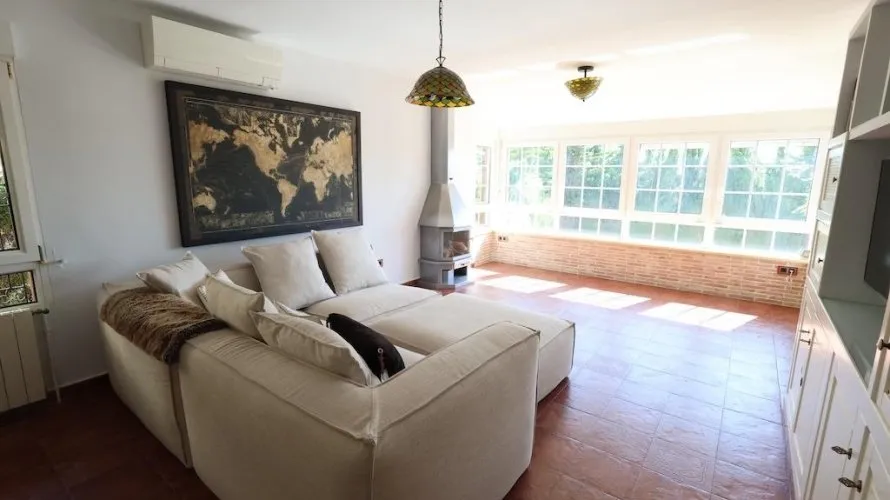 Apartamento de 4 dormitorios en Villamartin, España No. 1129 № 3