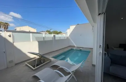 Bungalow de 73m² en Cabo Roig, España No. 1269