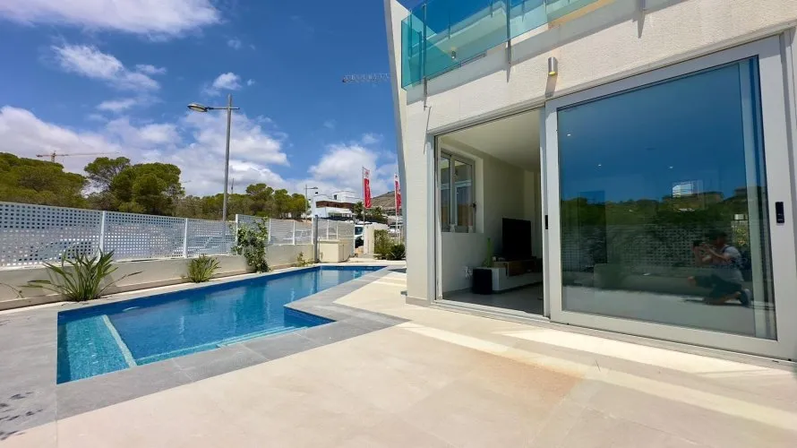 Villa de 3 dormitorios en Finestrat, España No. 968 № 8