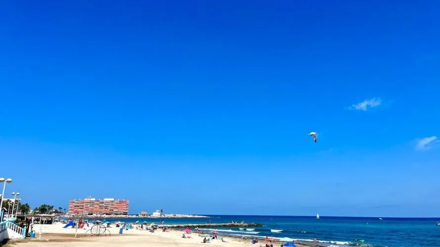 Ático de 2 dormitorios en Torrevieja, España No. 1262 № 2