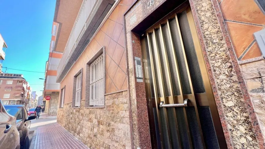 Apartamento de 1 dormitorio en Santa Pola, España No. 1252 № 1