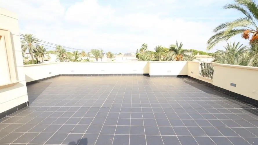 Apartamento de 4 dormitorios en Cabo Roig, España No. 1177 № 25