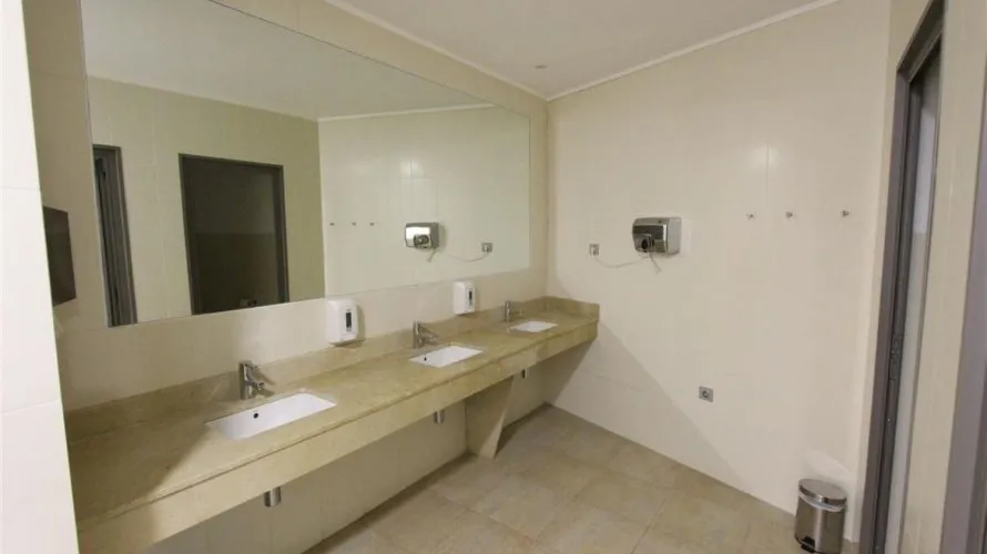 Apartamento de 260m² en El Mascarat, España No. 1197