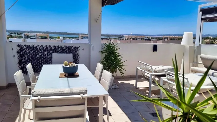 Bungalow de 2 dormitorios en Ciudad Quesada, España No. 984 № 17