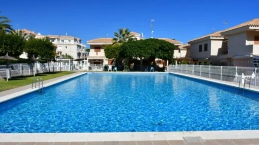 Bungalow de 2 dormitorios en La Zenia, España No. 1329 № 17