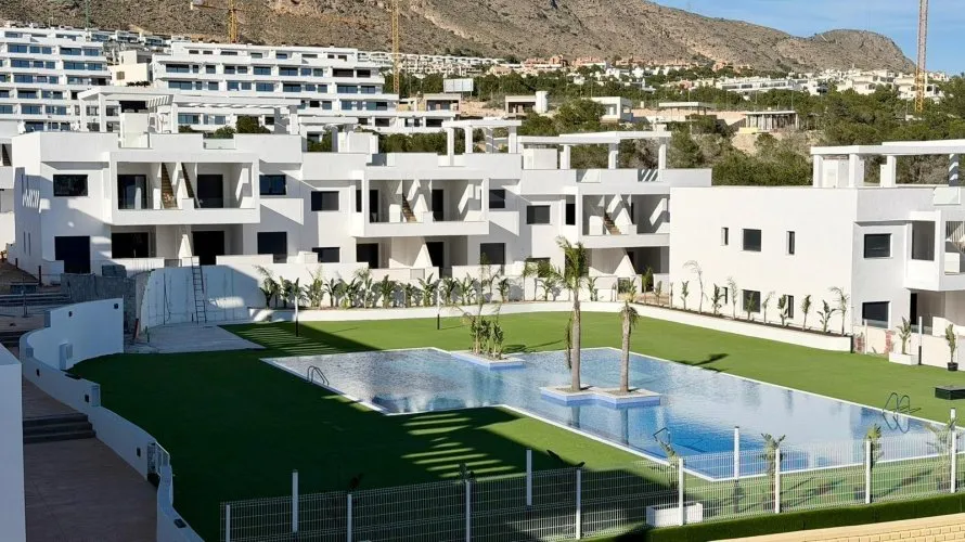 Bungalow de 2 dormitorios en Finestrat, España No. 1249 № 10