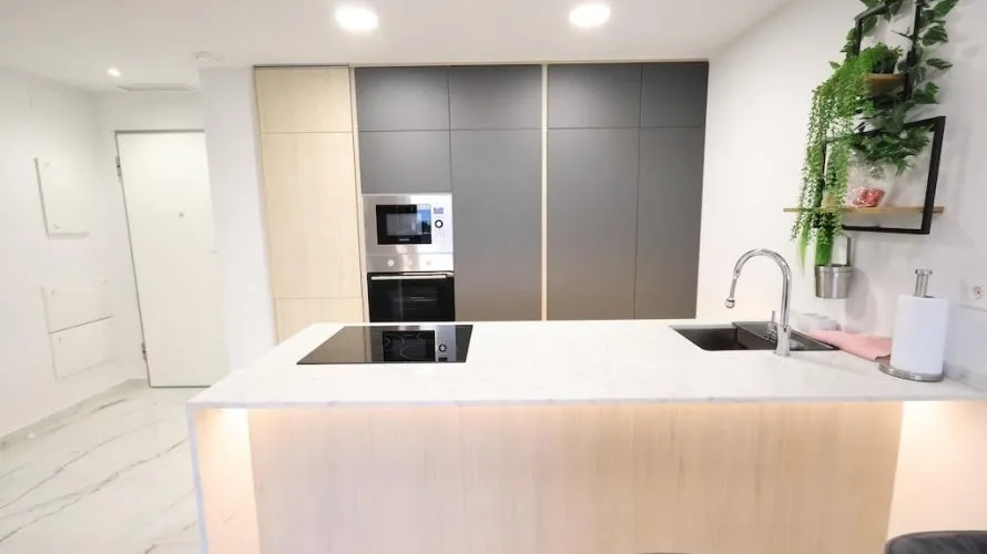 Apartamento de 2 dormitorios en Torrevieja, Spain No. 616 № 15