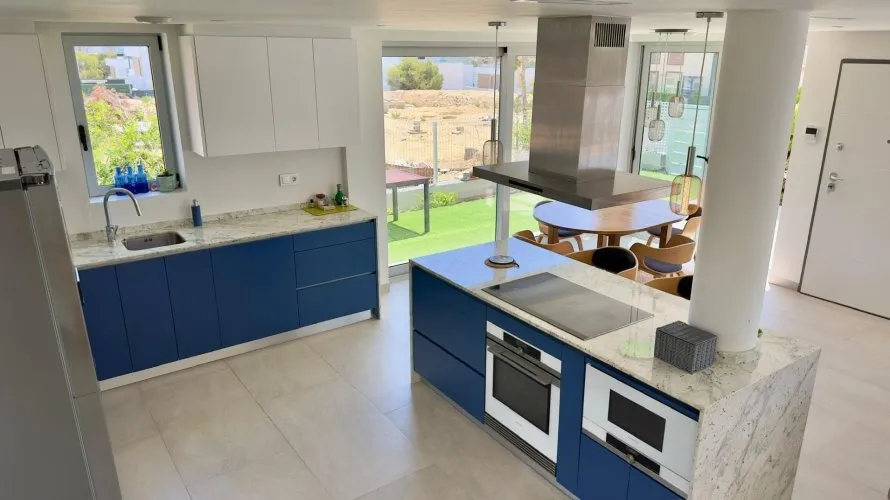Villa de 3 dormitorios en Finestrat, España No. 968 № 26