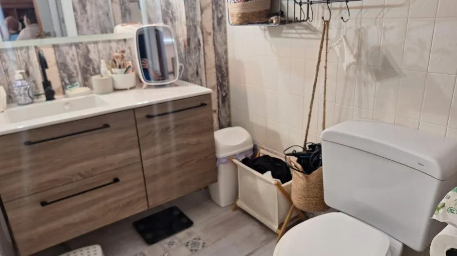 Apartamento de 3 dormitorios en Alicante, Spain No. 599 № 11