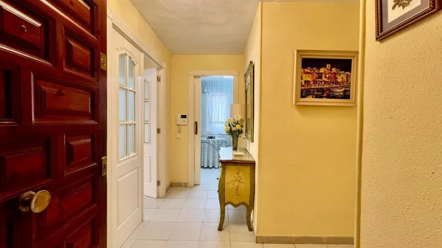 Apartamento de 3 dormitorios en Torrevieja, España No. 1245 № 3