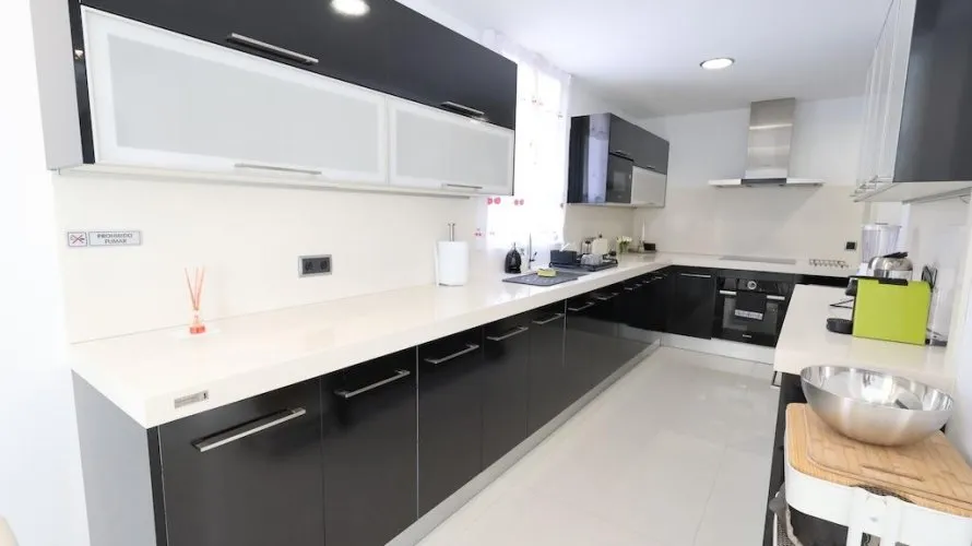 Apartamento de 4 dormitorios en Cabo Roig, España No. 1177 № 1