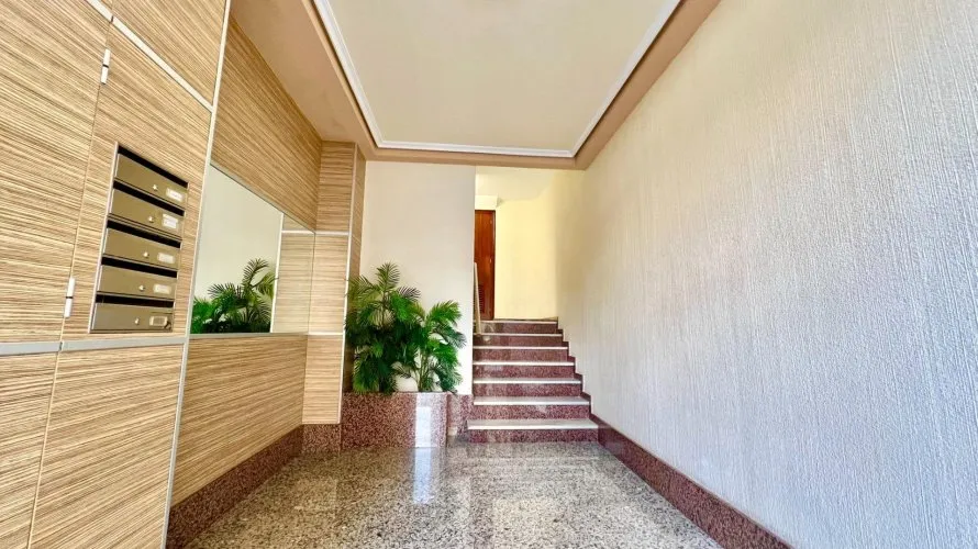 Apartamento de 3 dormitorios en Torrevieja, España No. 593 № 24