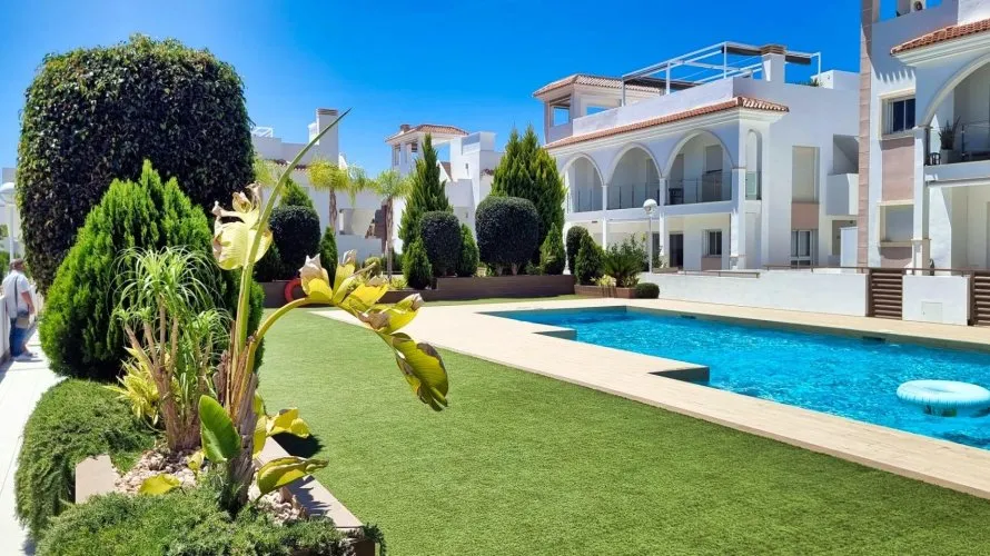Bungalow de 2 dormitorios en Ciudad Quesada, España No. 984 № 1