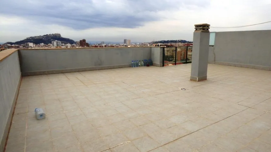 Ático de 4 dormitorios en Alicante, Spain No. 573 № 27