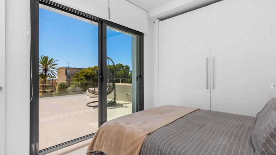 Villa de 4 dormitorios en Campoamor, Spain No. 1041 № 20