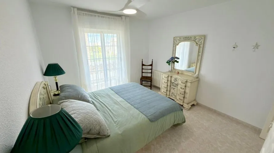 Apartamento de 3 dormitorios en L'Alfàs del Pi, España No. 1281 № 16