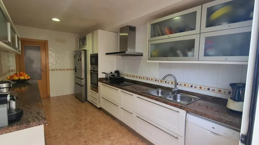 Apartamento de 4 dormitorios en L'Alfàs del Pi, España No. 1261 № 8