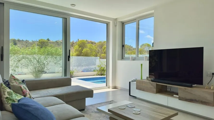 Villa de 3 dormitorios en Finestrat, España No. 968 № 7