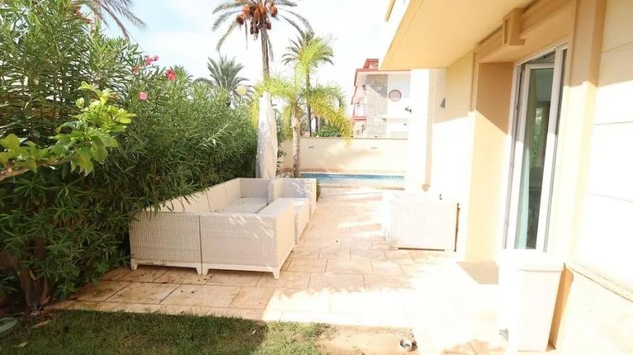 Apartamento de 4 dormitorios en Cabo Roig, España No. 1177 № 27