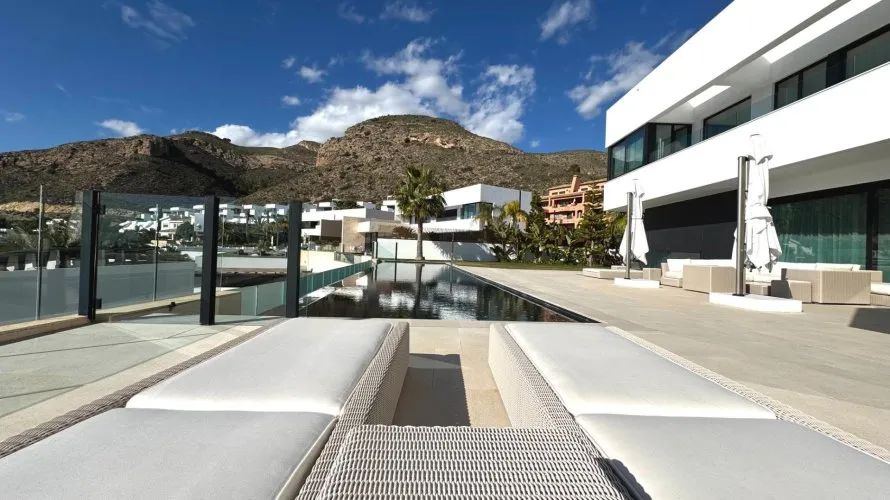 Villa de 691m² en Finestrat, Spain No. 1085 № 28