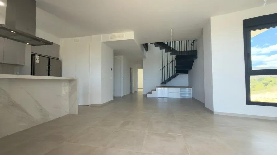 Ático de 3 dormitorios en Villajoyosa, España No. 1361 № 3