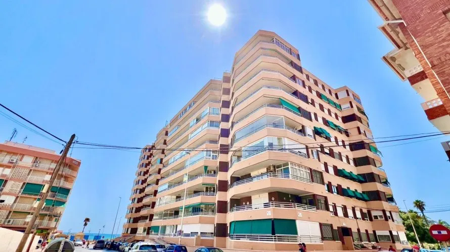 Apartamento de 3 dormitorios en La Mata, España No. 578