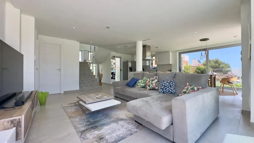 Villa de 3 dormitorios en Finestrat, España No. 968 № 19