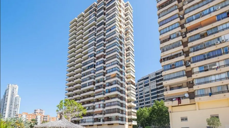 Apartamento de 1 dormitorio en Benidorm, Spain No. 1011
