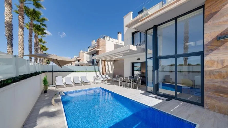 Villa de 3 dormitorios en La Zenia, Spain No. 638 № 5