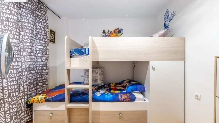 Apartamento de 3 dormitorios en Alicante, España No. 1211 № 8