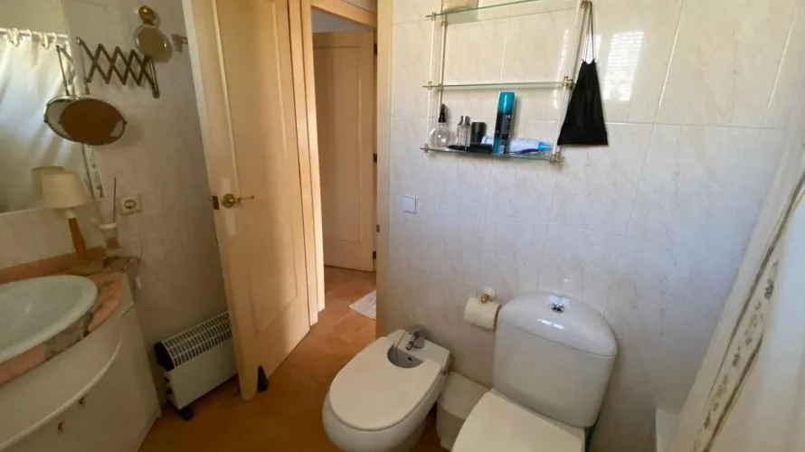 Сasa de 3 dormitorios en Alicante, España No. 1247 № 11