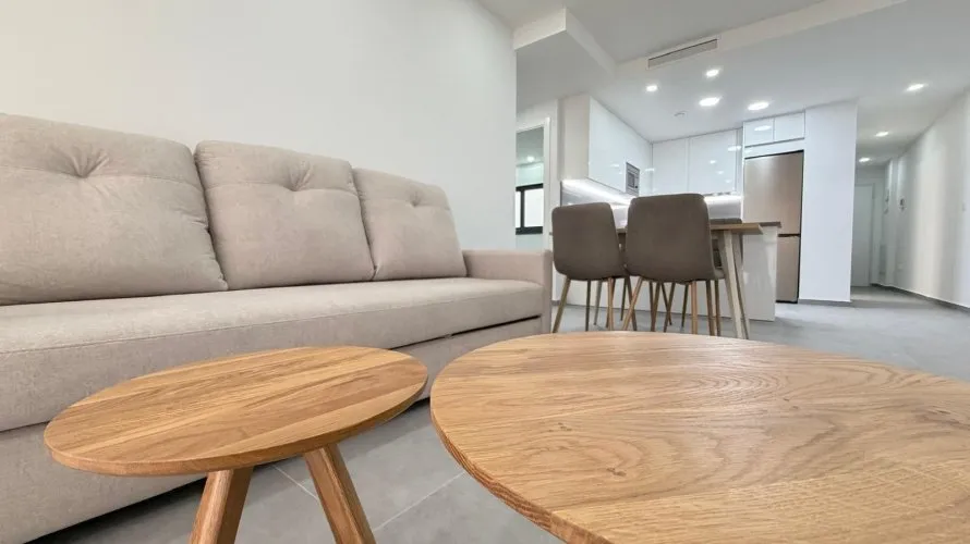 Apartamento de 3 dormitorios en Torrevieja, España No. 620 № 3