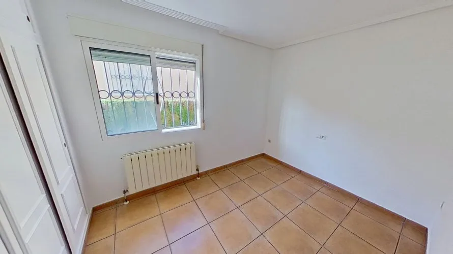 Сasa de 3 dormitorios en La Florida, Spain No. 622 № 19