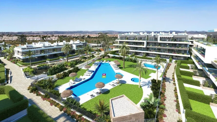 Apartamento de 2 dormitorios en Torrevieja, España No. 912 № 2