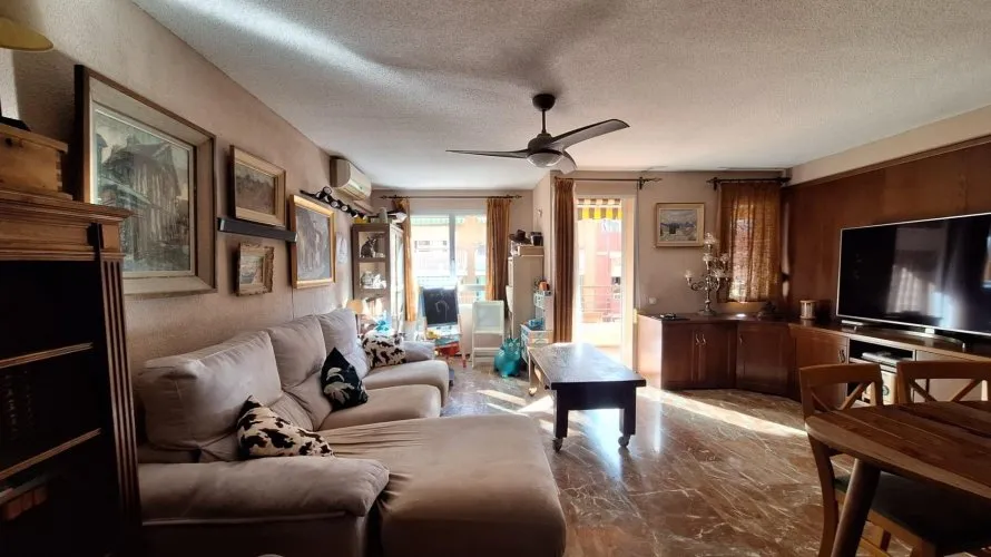Apartamento de 3 dormitorios en Alicante, Spain No. 599 № 20