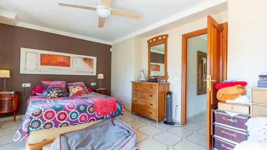 Apartamento de 4 dormitorios en Finestrat, España No. 1259 № 22