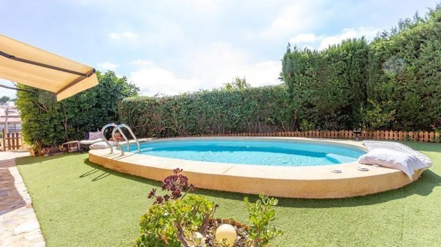 Apartamento de 4 dormitorios en Finestrat, España No. 1259 № 2