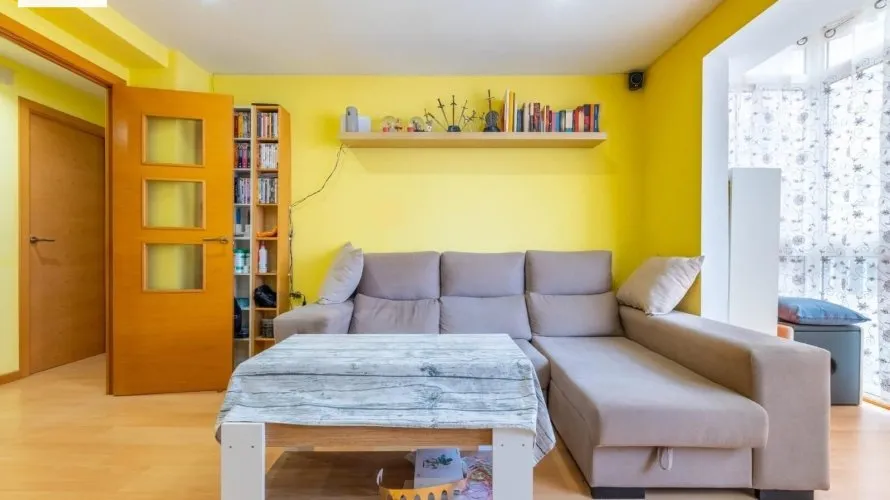 Apartamento de 3 dormitorios en Alicante, España No. 1211 № 1