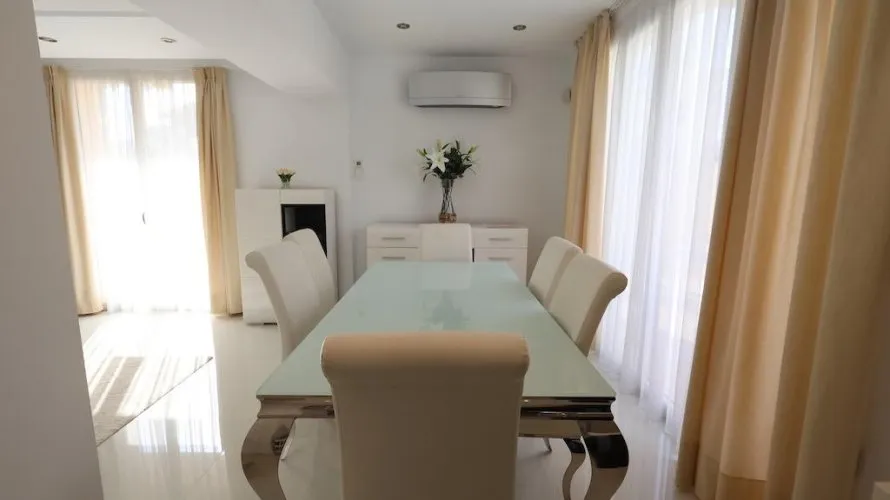 Apartamento de 4 dormitorios en Cabo Roig, España No. 1177 № 5