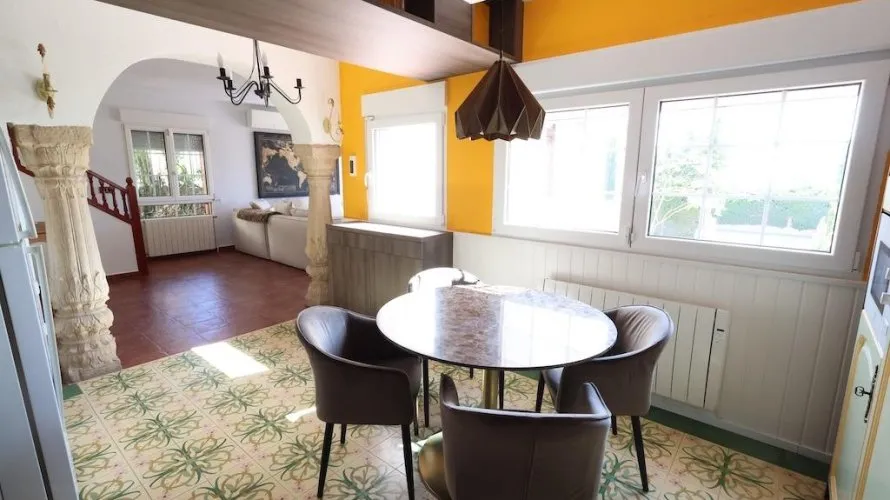 Apartamento de 4 dormitorios en Villamartin, España No. 1129 № 9