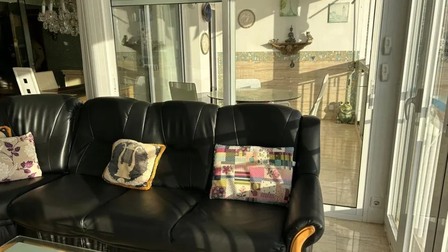 Apartamento de 2 dormitorios en Benidorm, España No. 1032 № 9