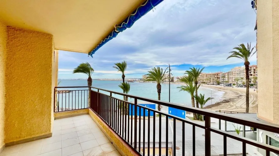 Apartamento de 3 dormitorios en Torrevieja, España No. 1245 № 14