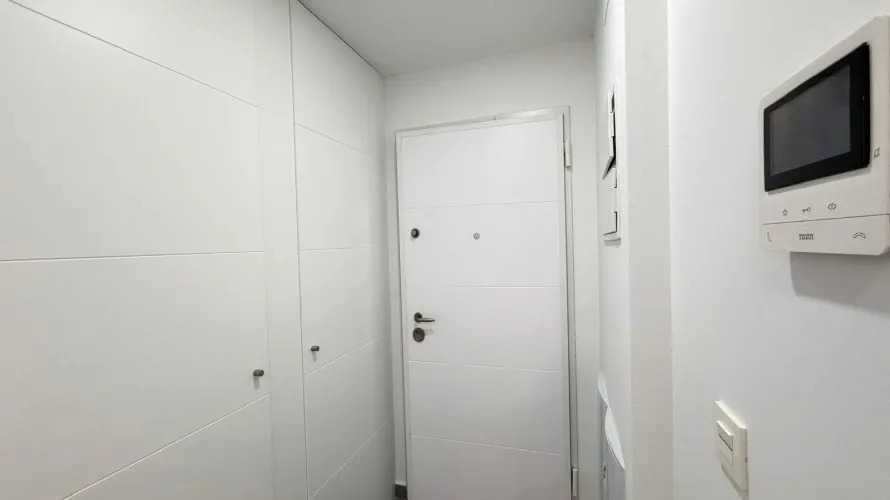 Apartamento de 3 dormitorios en Torrevieja, España No. 620 № 27