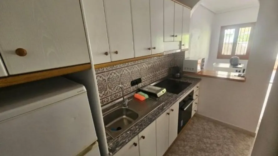 Bungalow de 2 dormitorios en La Zenia, España No. 1329 № 6