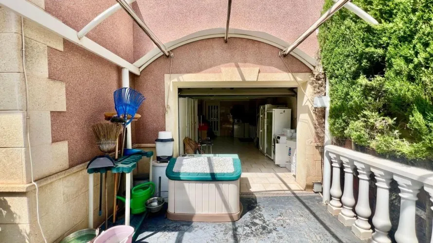 Villa de 3 dormitorios en Torrevieja, España No. 564 № 24