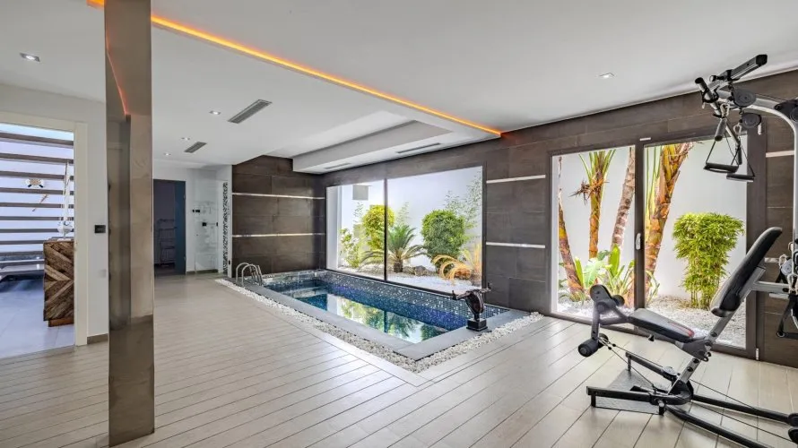 Villa de 5 dormitorios en Jávea, España No. 978 № 13