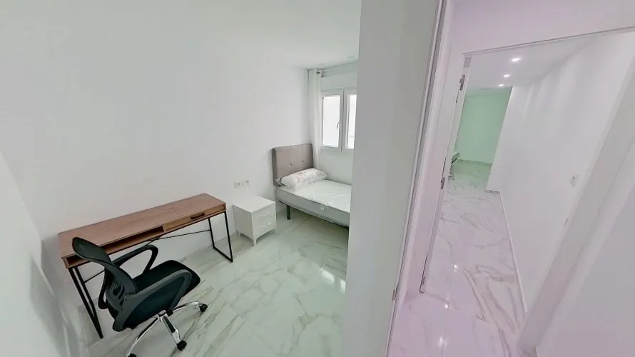 Apartamento de 2 dormitorios en Torrevieja, Spain No. 565 № 16